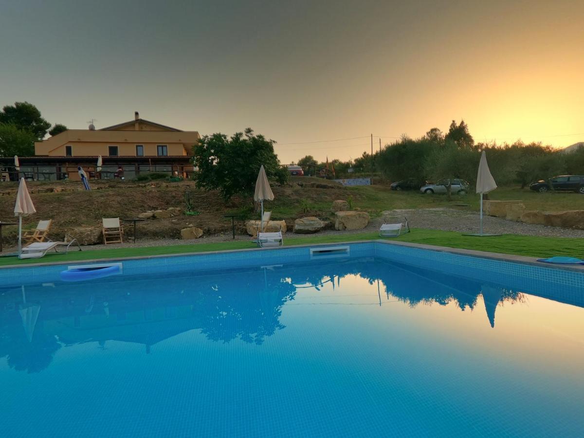 Agriturismo B&B Il Rifugio Di Nino Contursi Eksteriør bilde