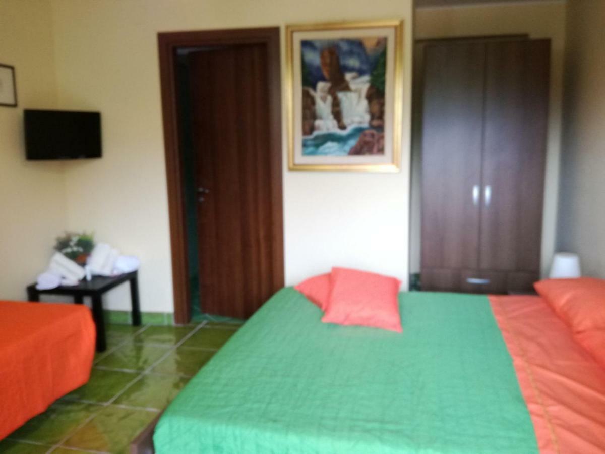 Agriturismo B&B Il Rifugio Di Nino Contursi Eksteriør bilde